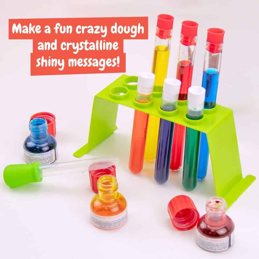 My First Science Kit III. Pedagogiskt spel levereras med en presentpåse av kraftpapper (115 g/m²)