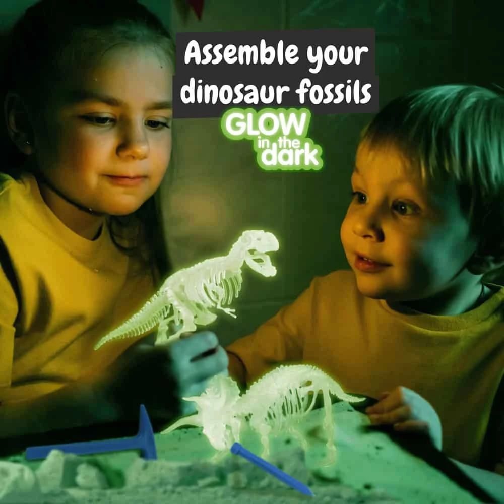 2 in 1 Fossil Excavation Kit V. Pedagogiskt spel levereras med en 190T vikbar presentpåse