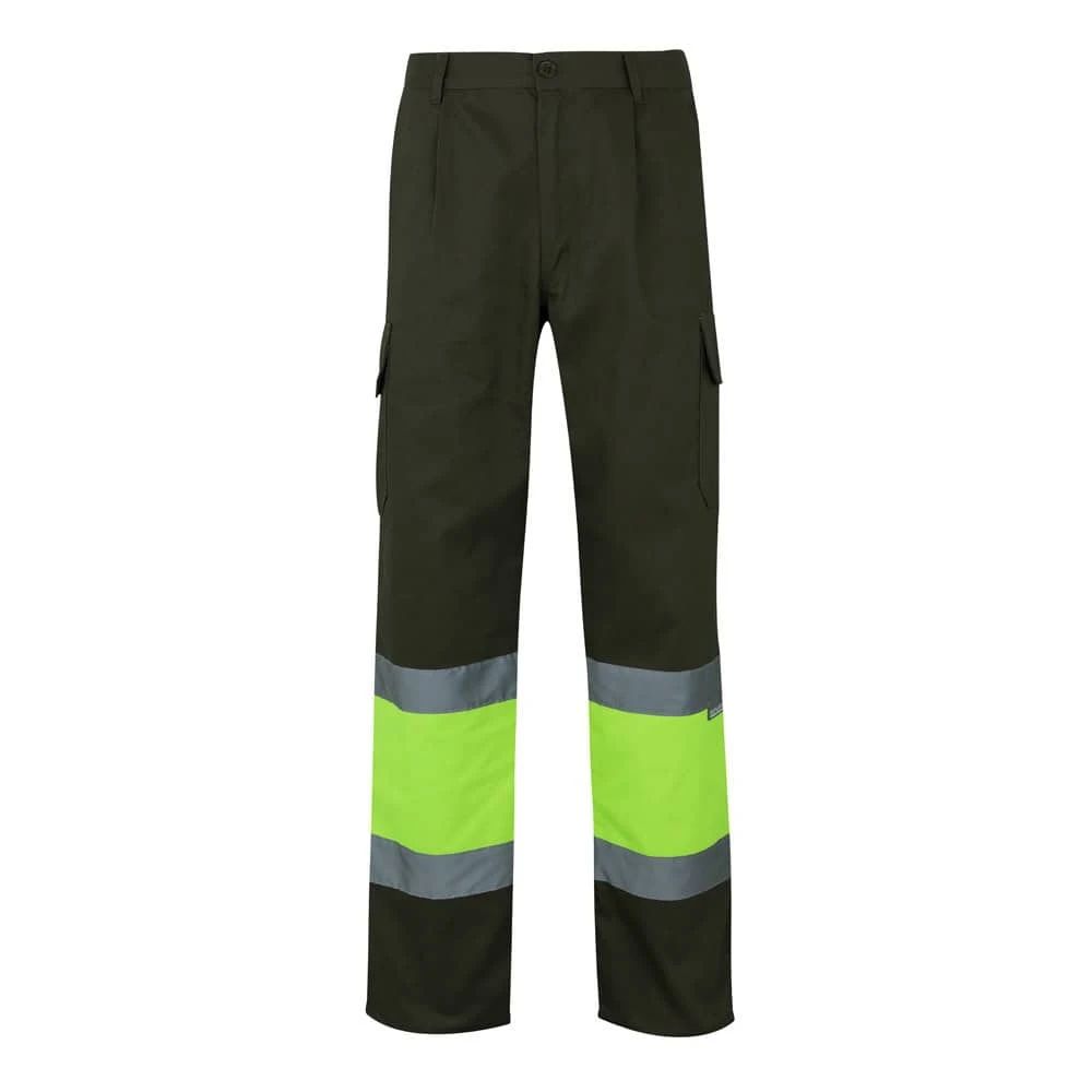 Tvåfärgade arbetsbyxor i twill med fickor, reflexdetaljer, i bomull och polyester.