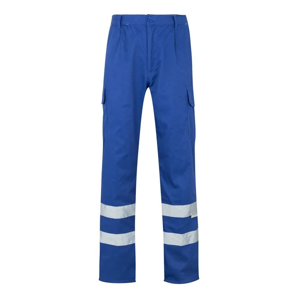 Blå arbetsbyxor med flera fickor och reflexremsor för säkerhet.