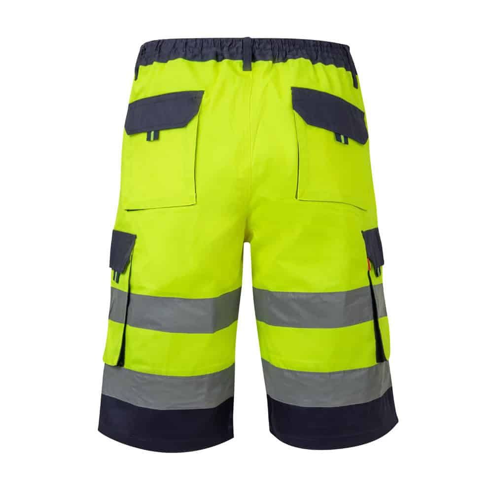 Högsynlig bermudashorts med flera fickor i reflexmaterial och neonfärgad design.