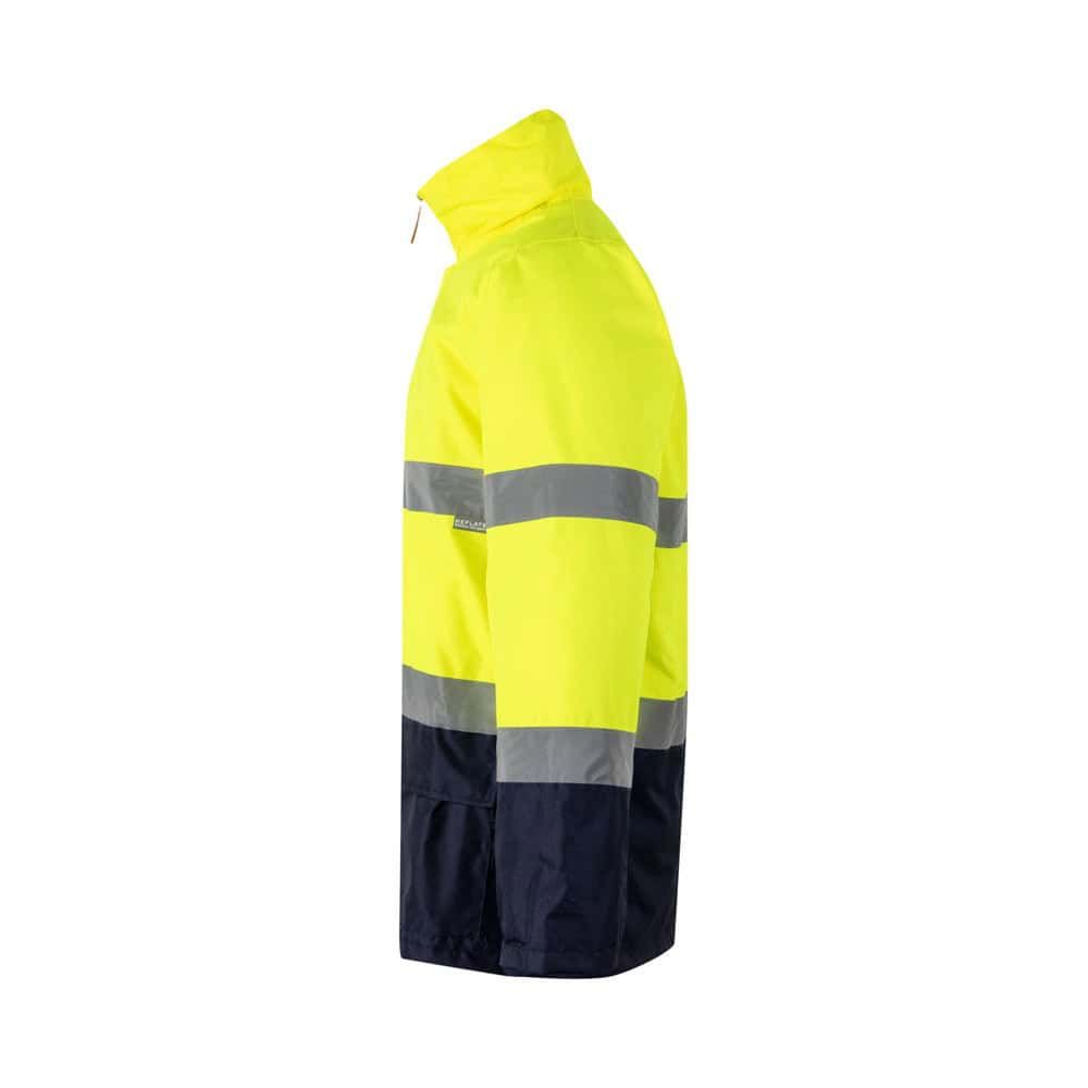 Reflexfärgad parkas i polyester med PU-beläggning, hög synlighet och vattentålig design.