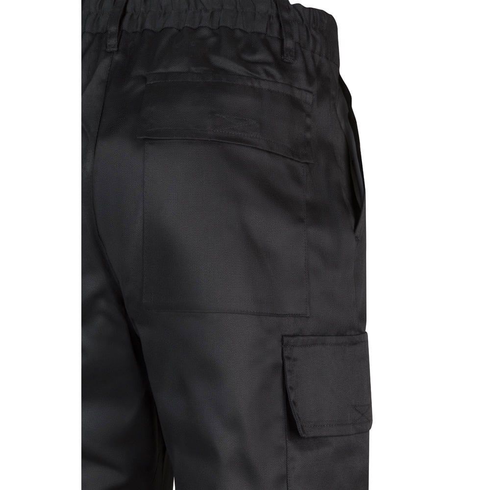 Svarta twillbyxor med flera fickor i bomull och polyester.