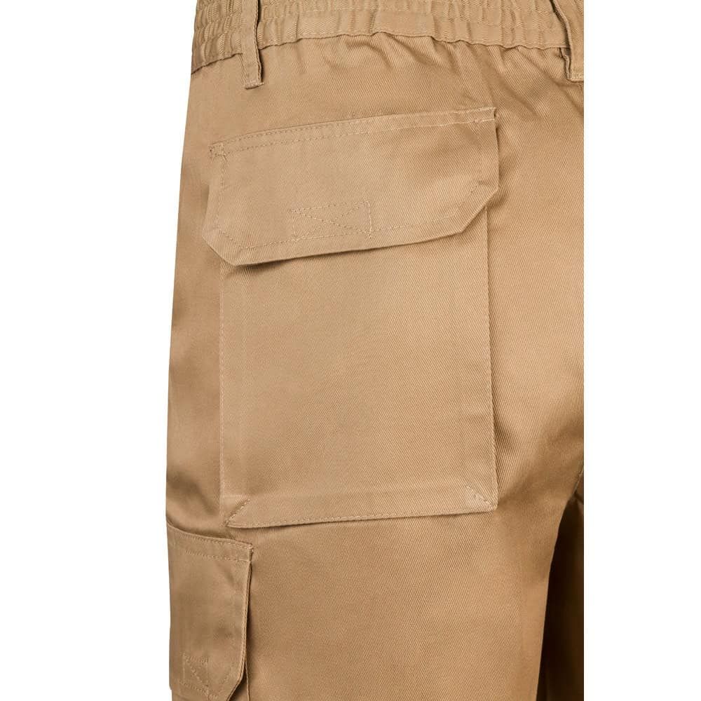 Bermudashorts i twill med fickor i bomull och polyester.
