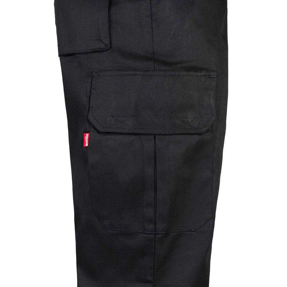 Svart arbetsbyxa med flera fickor i bomull och polyester, för professionellt bruk.