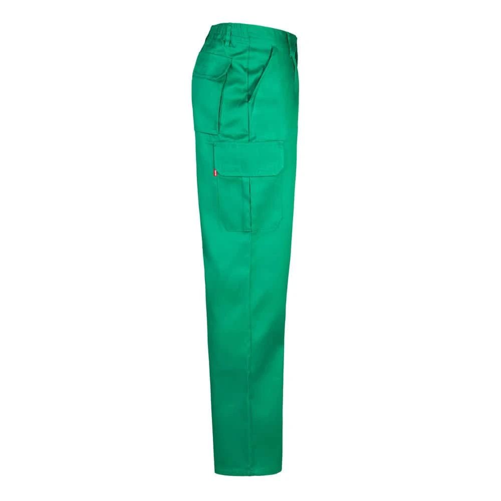 Grön twillbyxa med flera fickor i bomull och polyester.