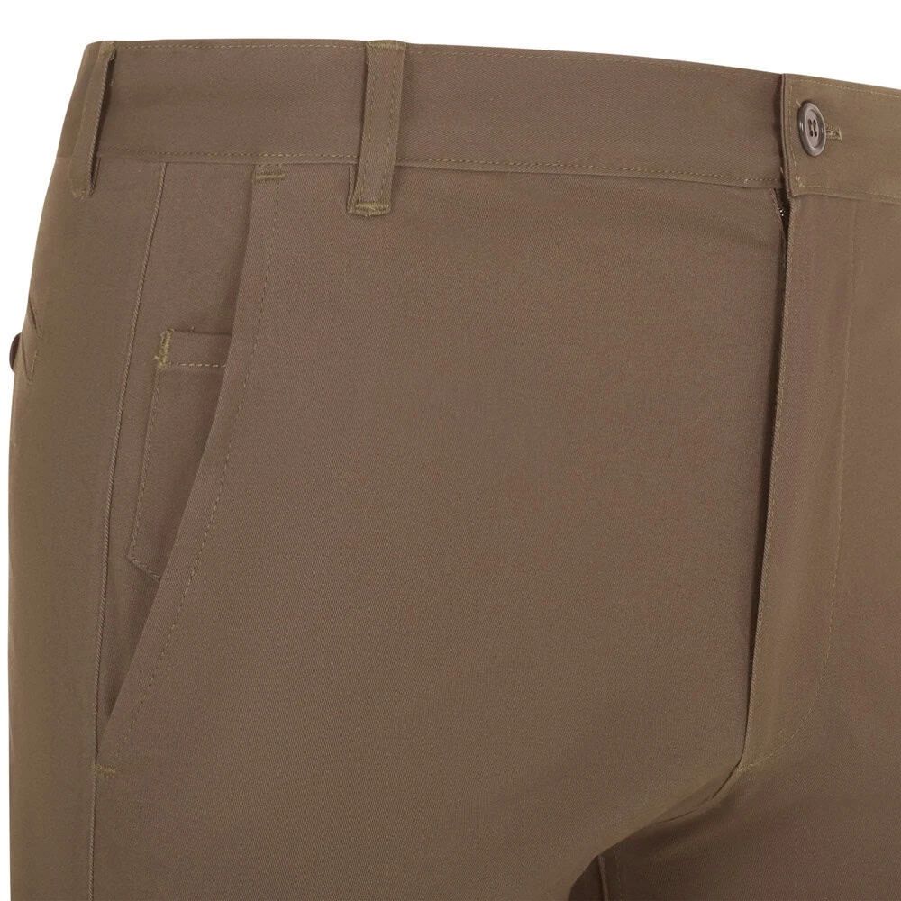 Unisex stretch chinobyxor i bomull och elastan, i en neutral färg.