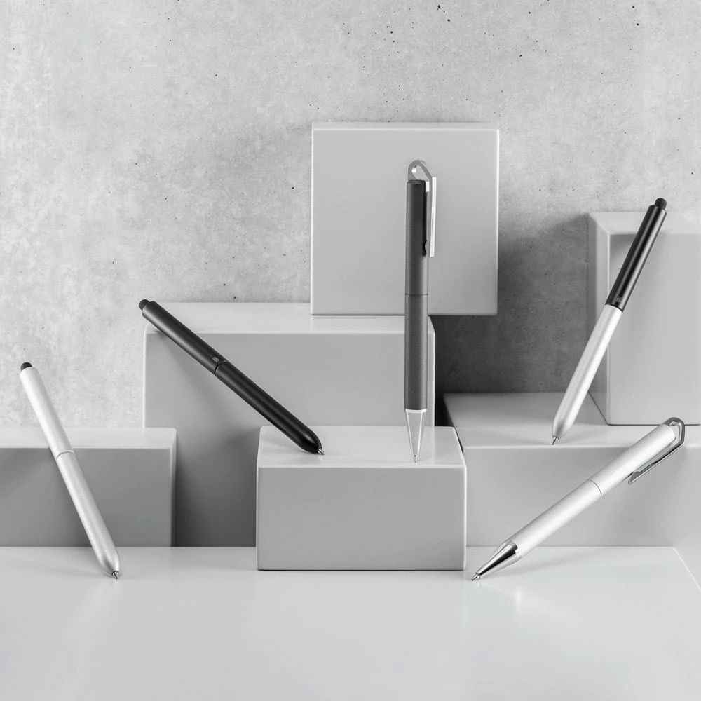 81001. Penna av aluminium med stylus