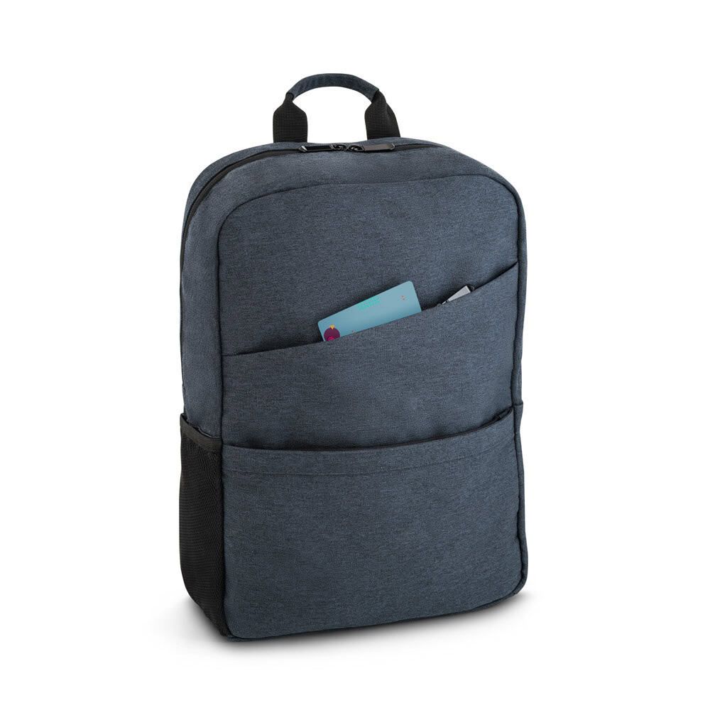 Miljövänlig ryggsäck i 600D återvunnen polyester med fack för laptop och tillbehör.
