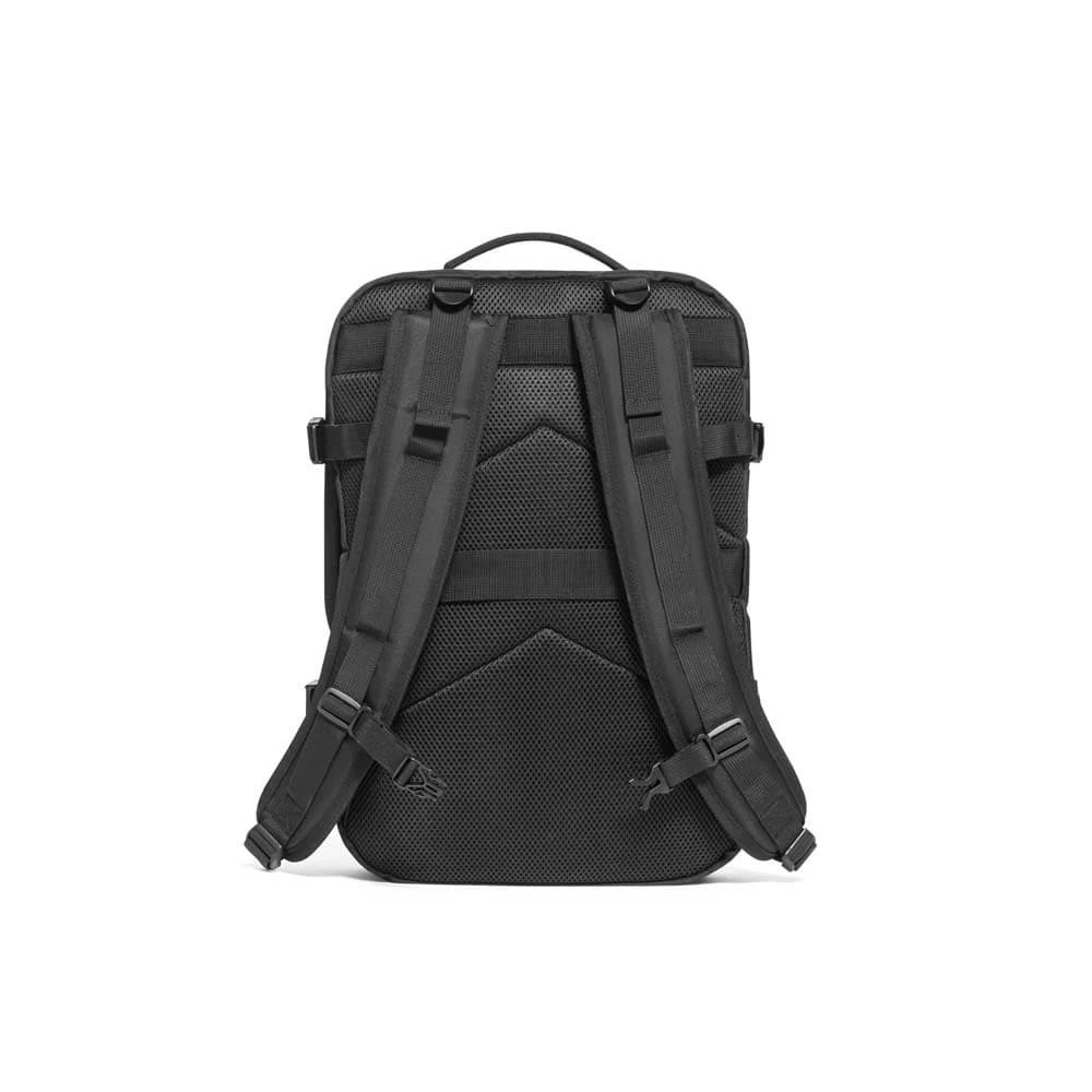 DALLAS. Reseryggsäck i 600D polyester med reflexer för 17.3" laptop