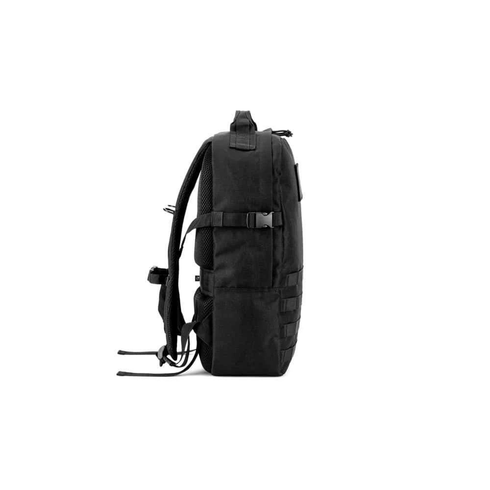 Svart militärstil-ryggsäck i 600D återvunnen polyester med foder i 210D återvunnen polyester, 17.3'.