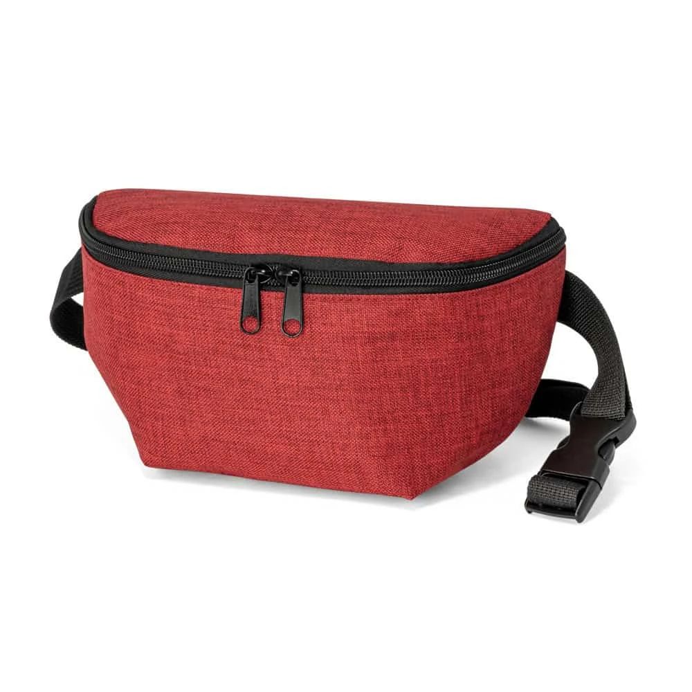 Mörkröd midjeväska i 600D polyester med dragkedja och justerbar rem.