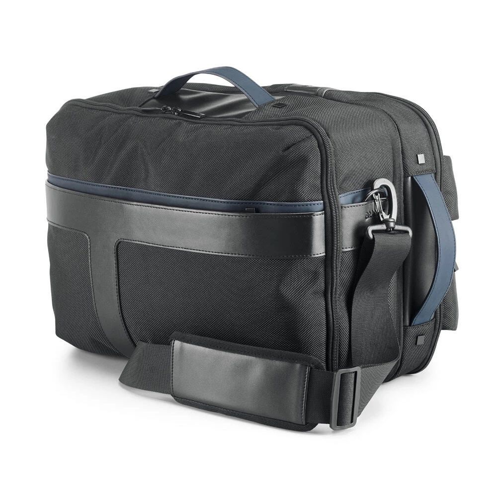 Ryggsäck för laptop och vardagsanvändning i slitstarkt 1680D-material.
