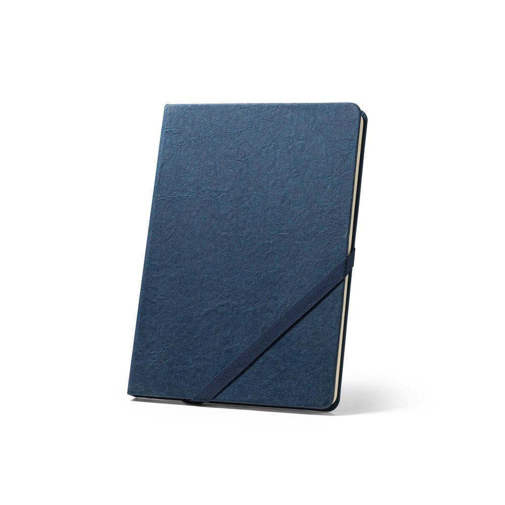 HUXLEY. A5-anteckningsblock, gjord av vattenavvisande papper, med fodrade sidor gjorda av ett FSC™-certifierat material och andra kontrollerade material