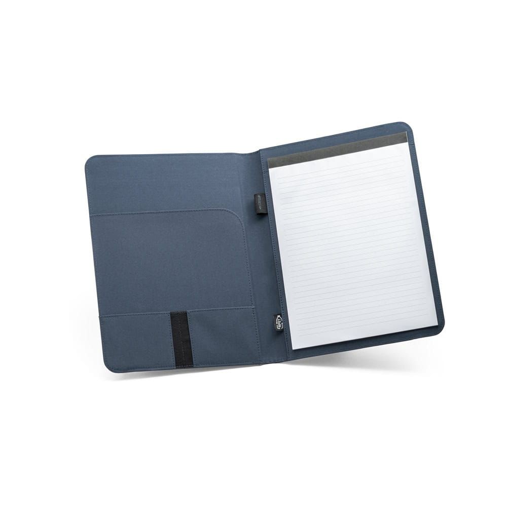 EMERGE FOLDER II. A4-mapp i återvunnen polyester (100% rPET 300D med elastisk stängning