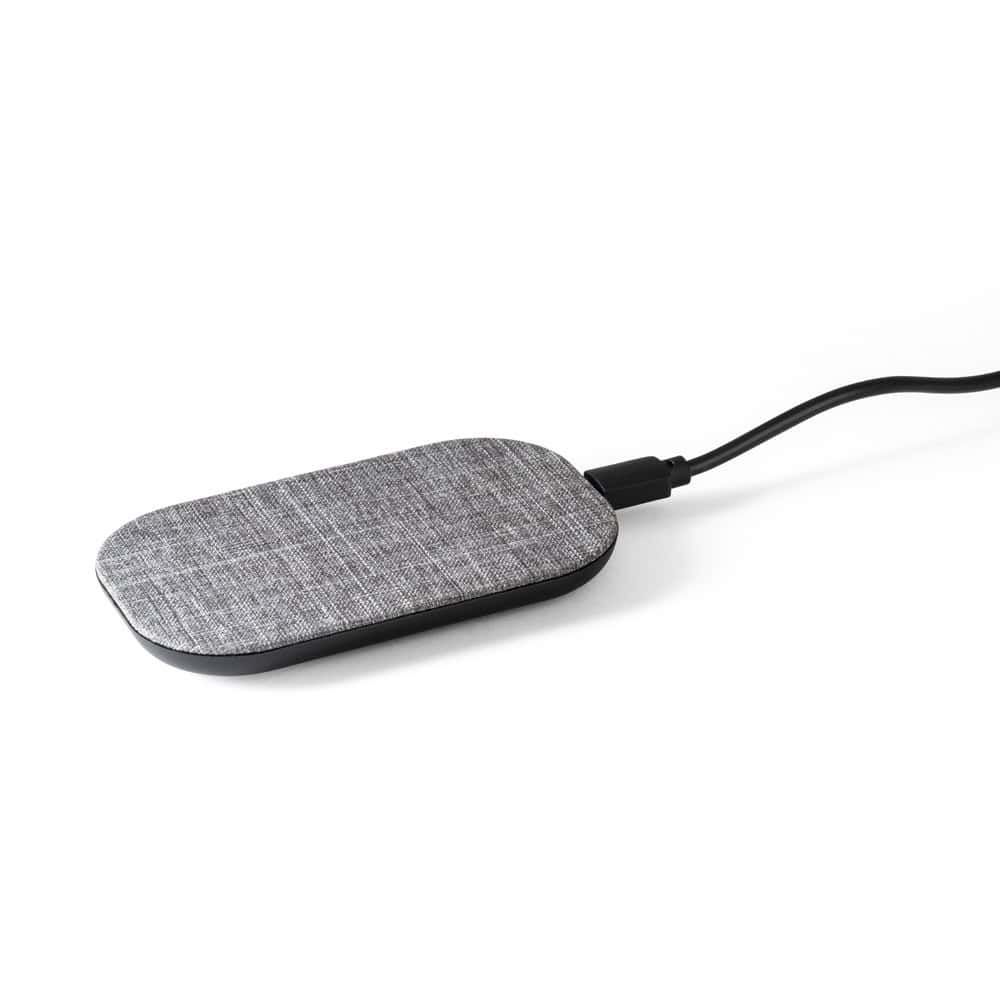 RENEWAL CHARGER. Supersnabb 15W trådlös laddare i återvunnen PET (100 % rPET)