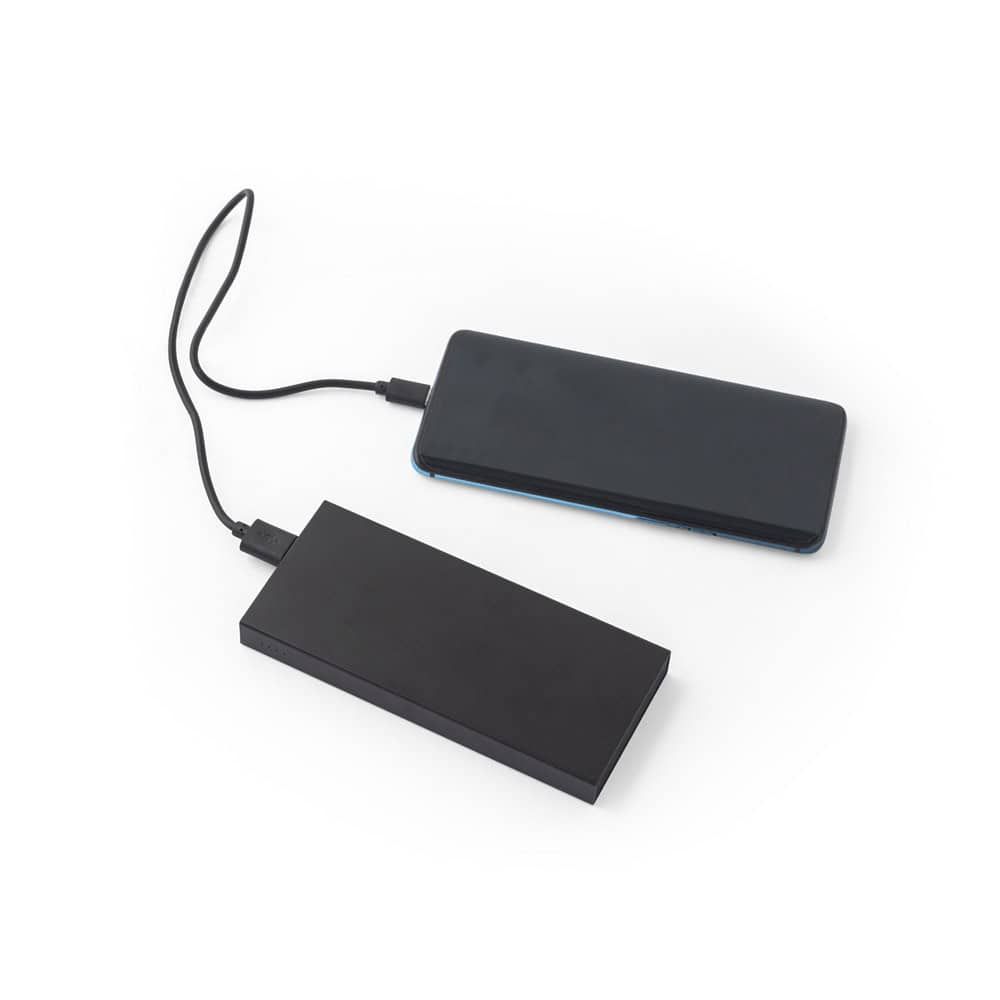 DOROTHY 5. 5 000 mAh powerbank tillverkad av återvunnen aluminium (100 % rAL)