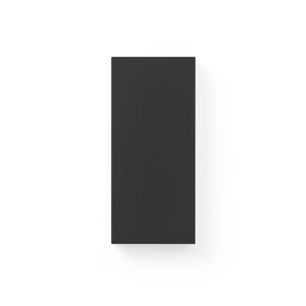 DOROTHY 10. Powerbank 10 000 mAh i återvunnen aluminium (100 % rAL)