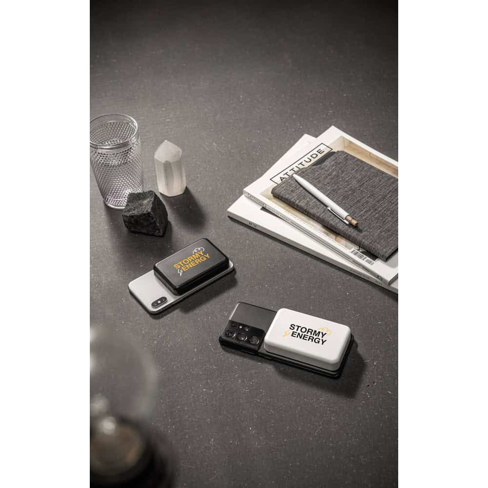 AMPERE 10. 10 000 mAh magnetisk powerbank med 15W supersnabb trådlös laddare i återvunnen ABS (100 % rABS)