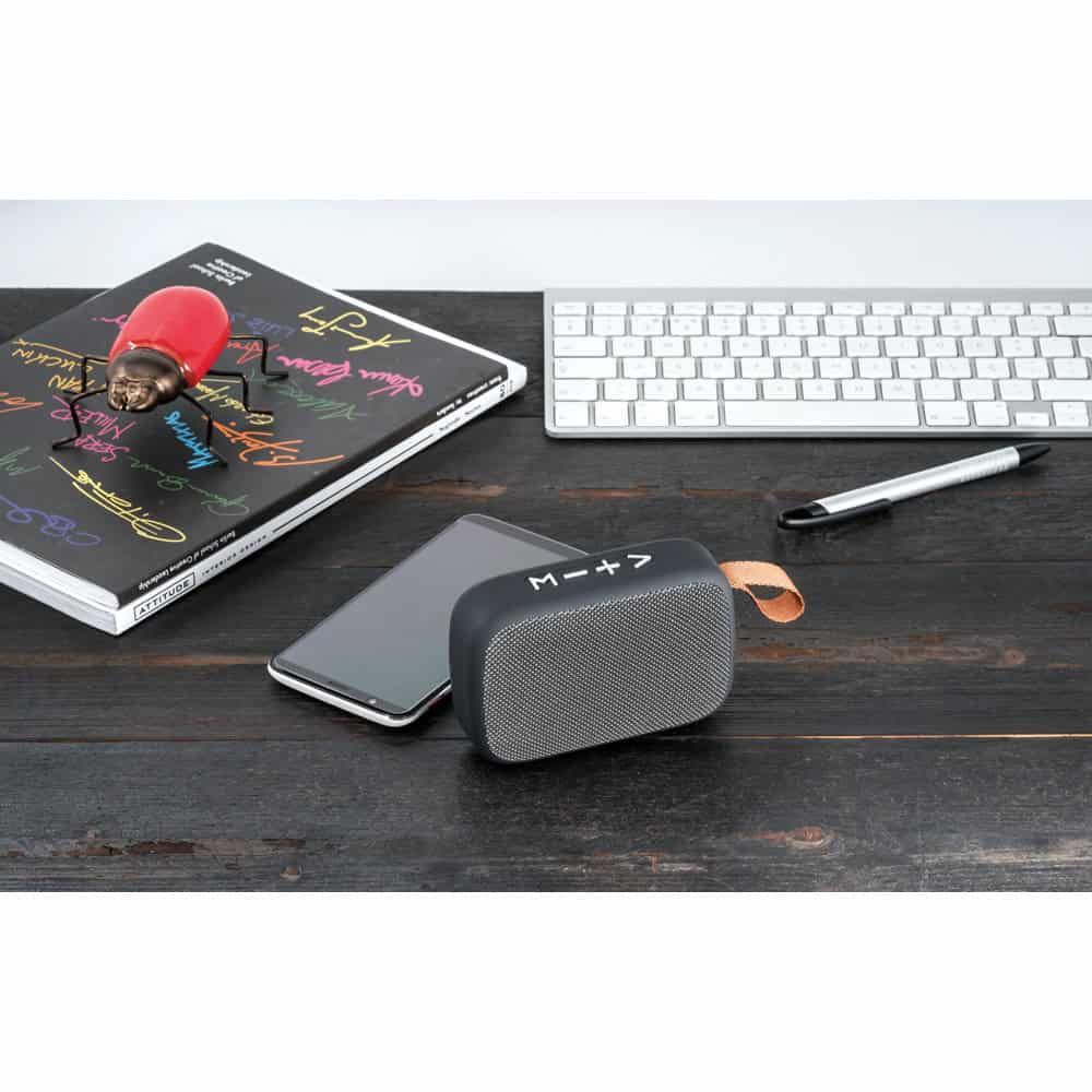 GANTE. Bärbar 3W högtalare med 2h batteritid i polyester och ABS