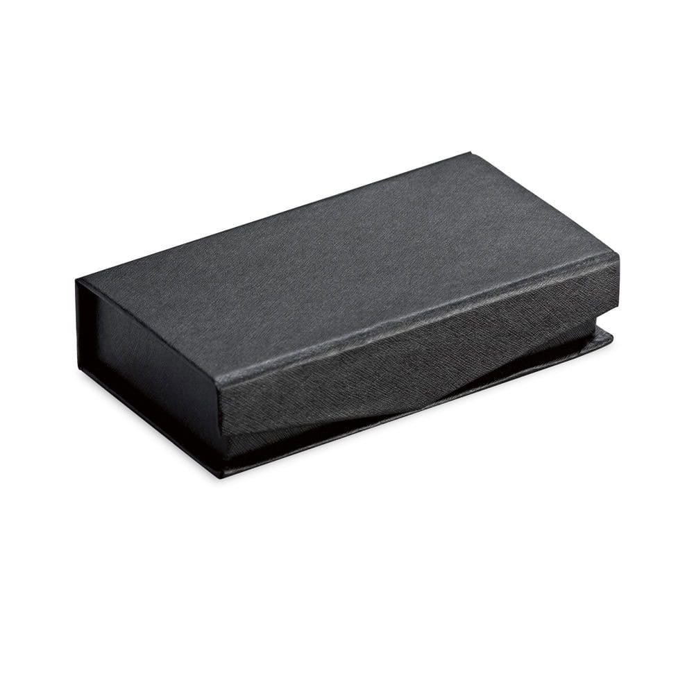 BRAGG 8GB. USB-minne med 8GB i PU och med karbinhake
