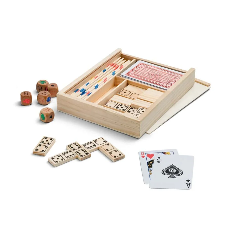 PLAYTIME. 4 i 1 spelset