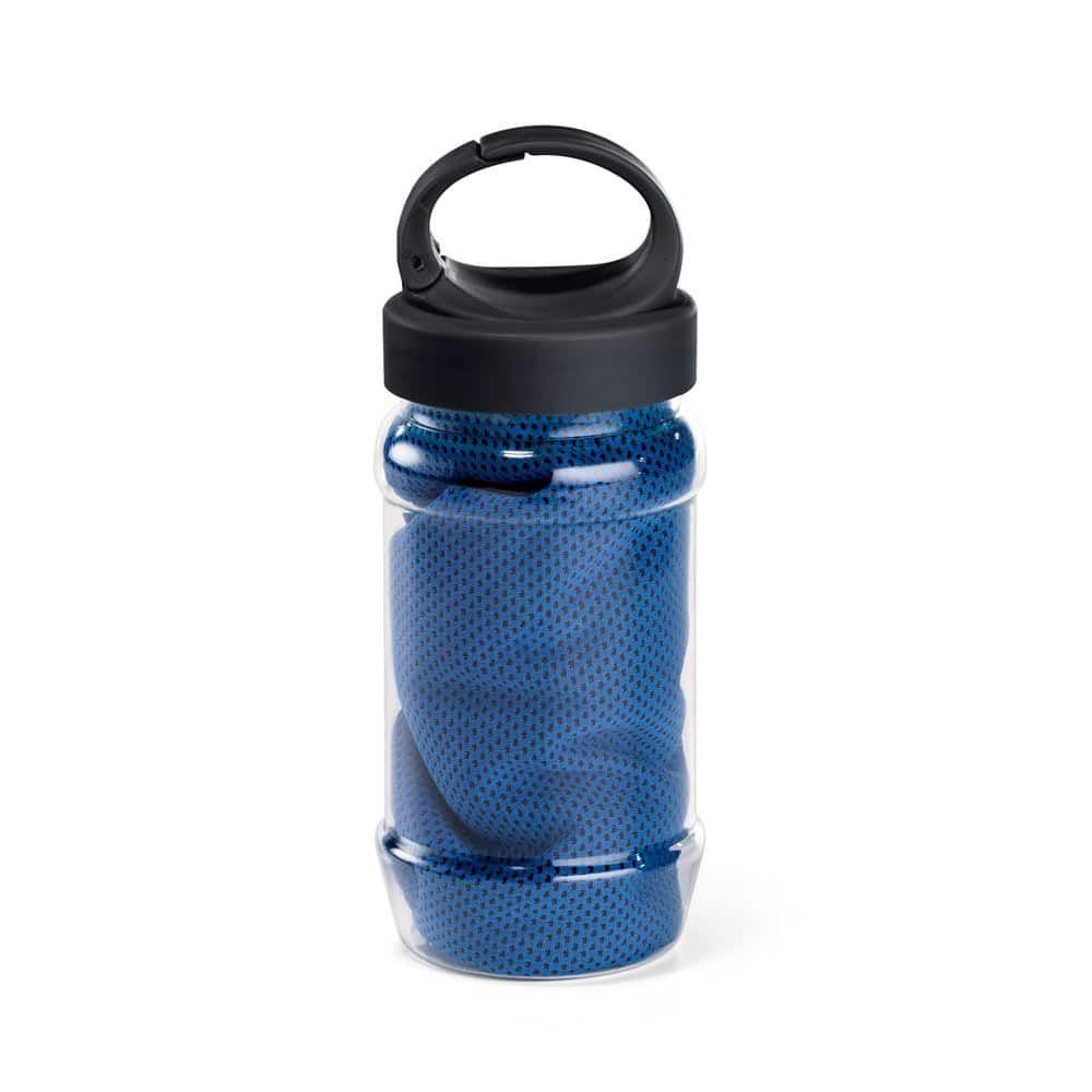 ARTX PLUS. Set med en PP- och PET-flaska och en sporthandduk av polyamid och polyester