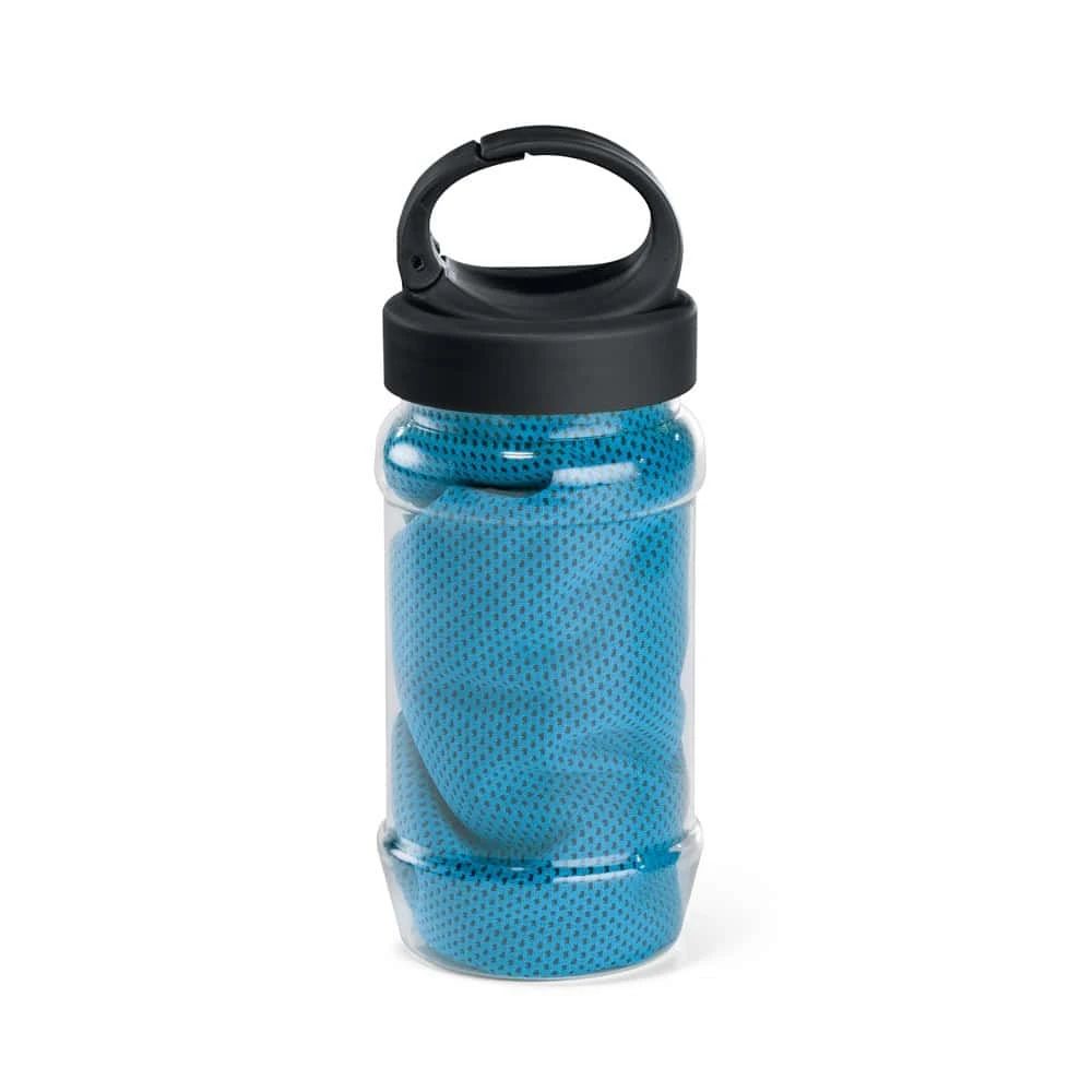 ARTX PLUS. Set med en PP- och PET-flaska och en sporthandduk av polyamid och polyester