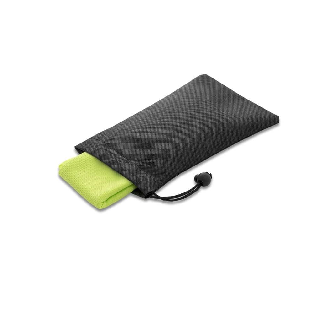 BERNAL. återvunnen polyester (100% rPET) fitness kylhandduk med non-woven påse