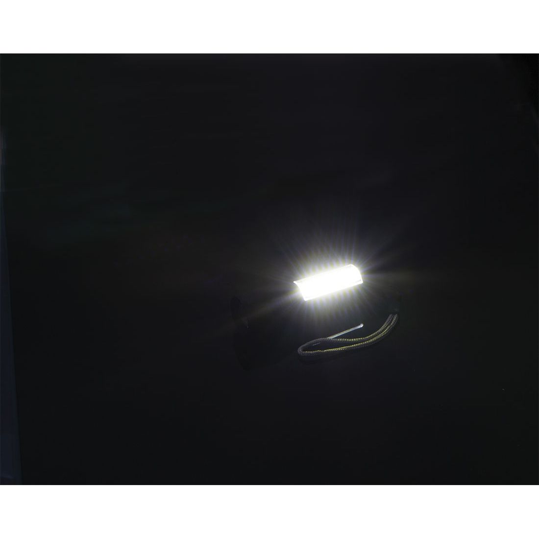 Ficklampa med COB TOKYO